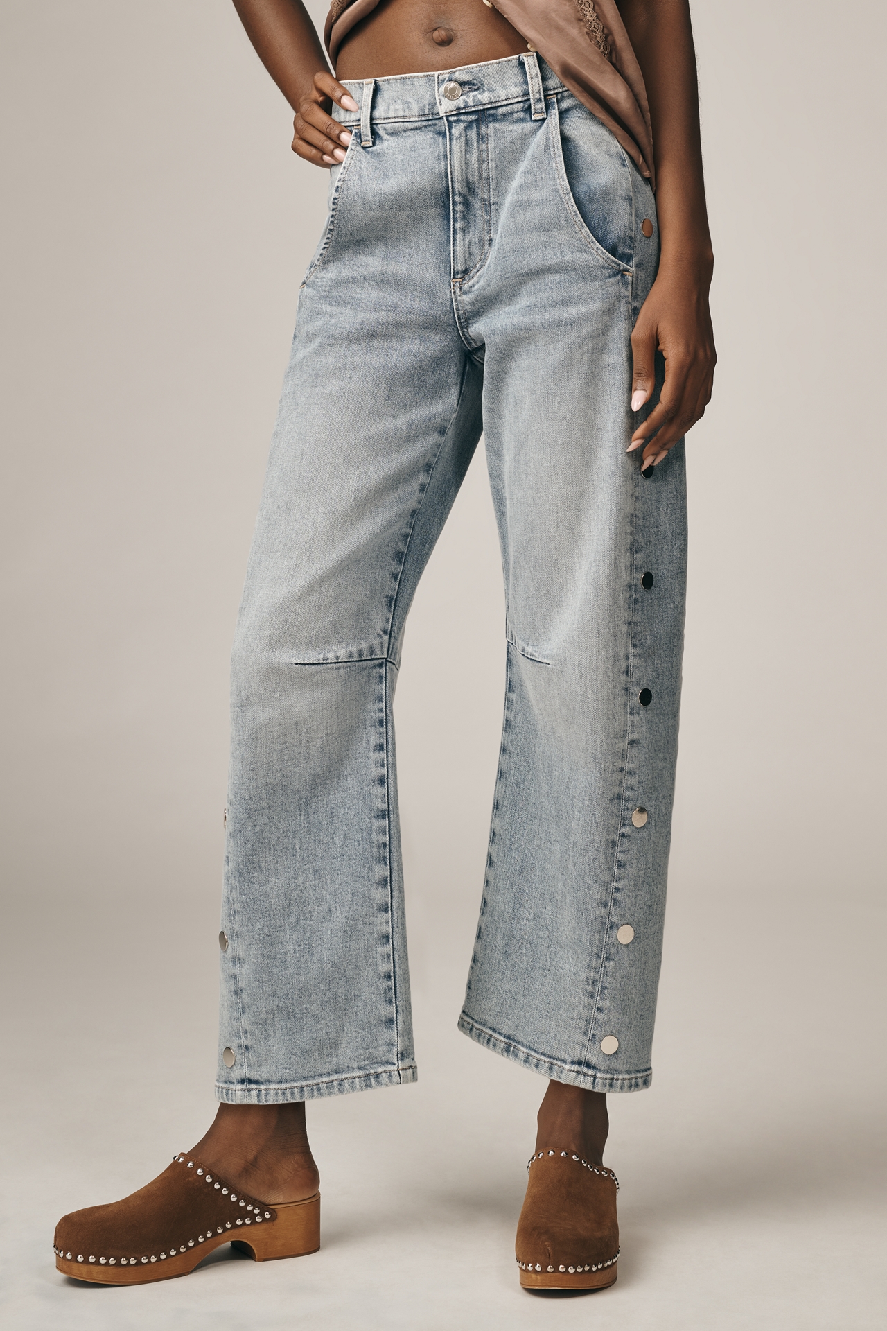 LE JEAN Frankie Studded Mid-Rise Barrel Jeans
