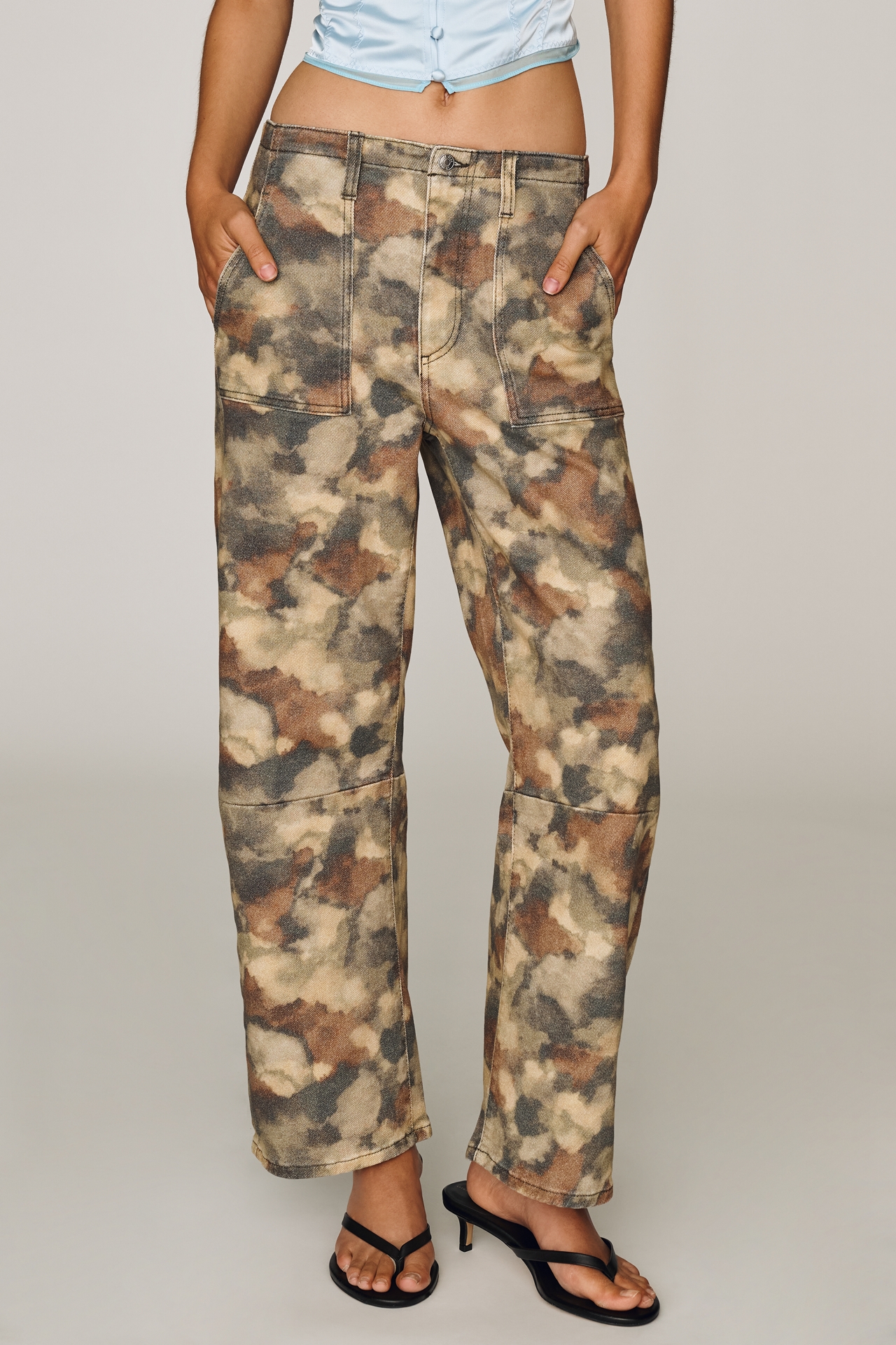 LE JEAN Utility Mid-Rise Soft Barrel Jeans
