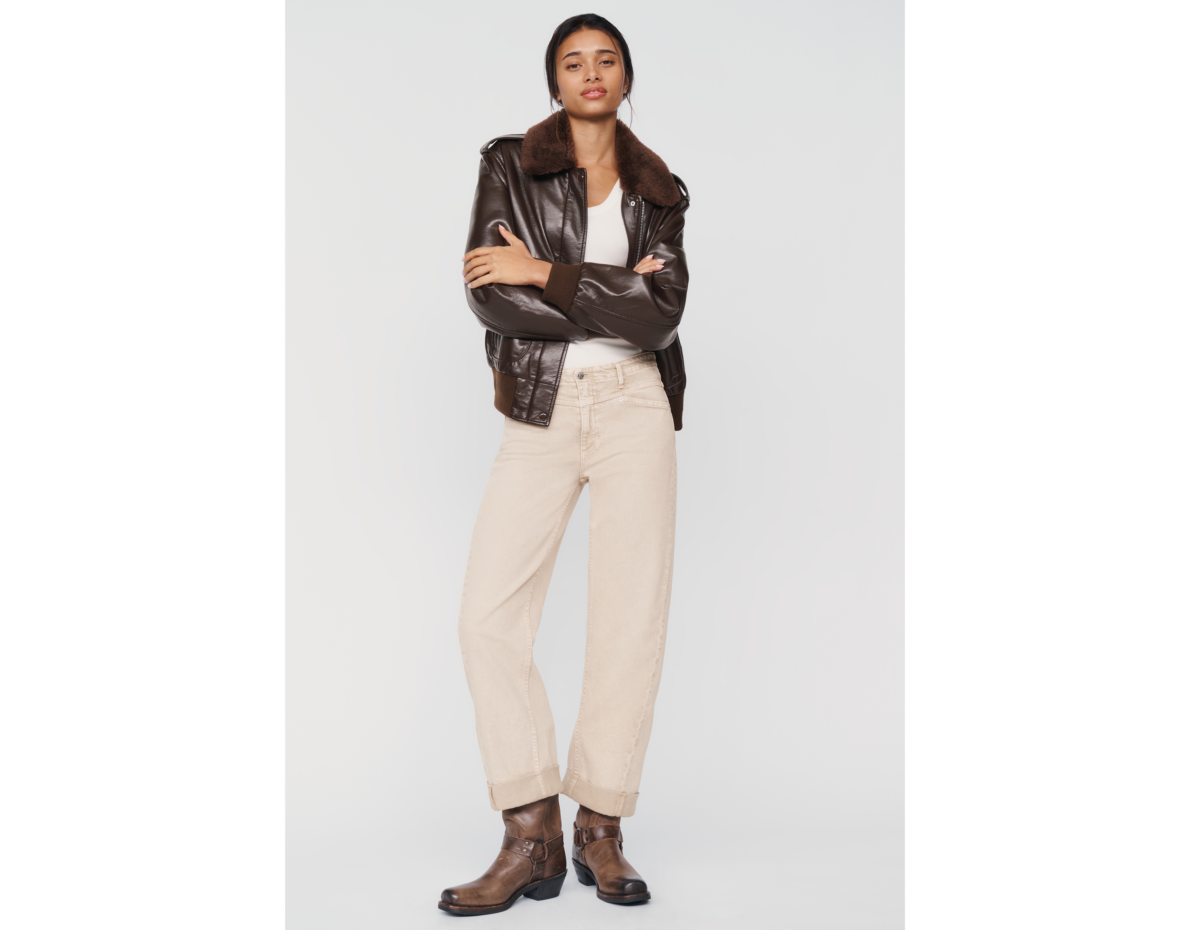 LE JEAN Selena Long Mid-Rise Tapered Jeans