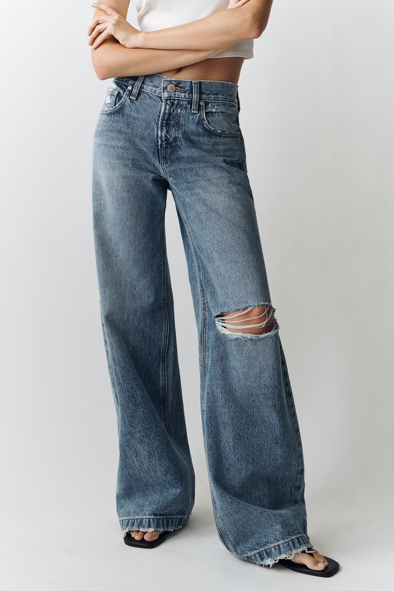 Hudson Rylee Low-Rise Loose Wide-Leg Jeans