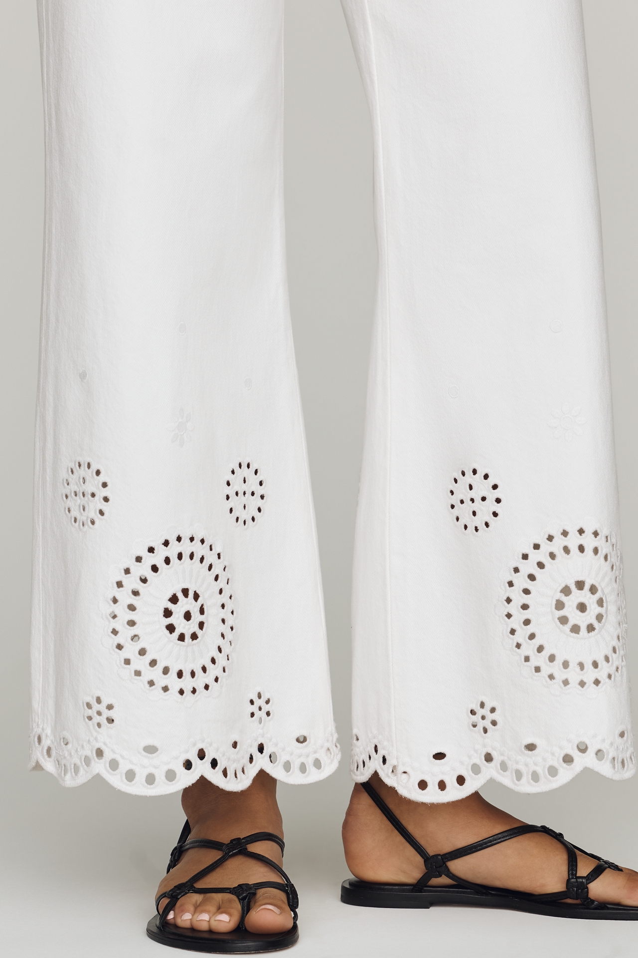 FRAME High-Rise Flared Jeans