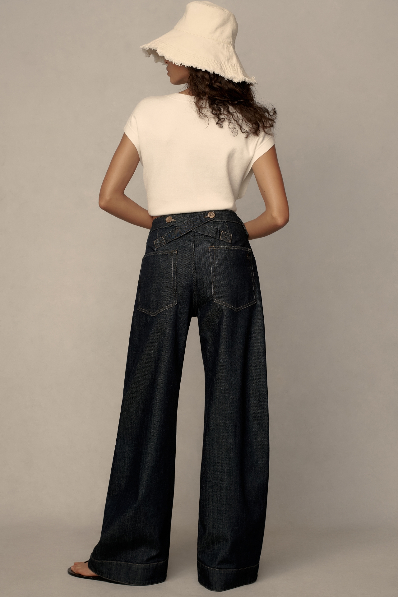 Pilcro Puddle Curve Low-Rise Tapered Jeans