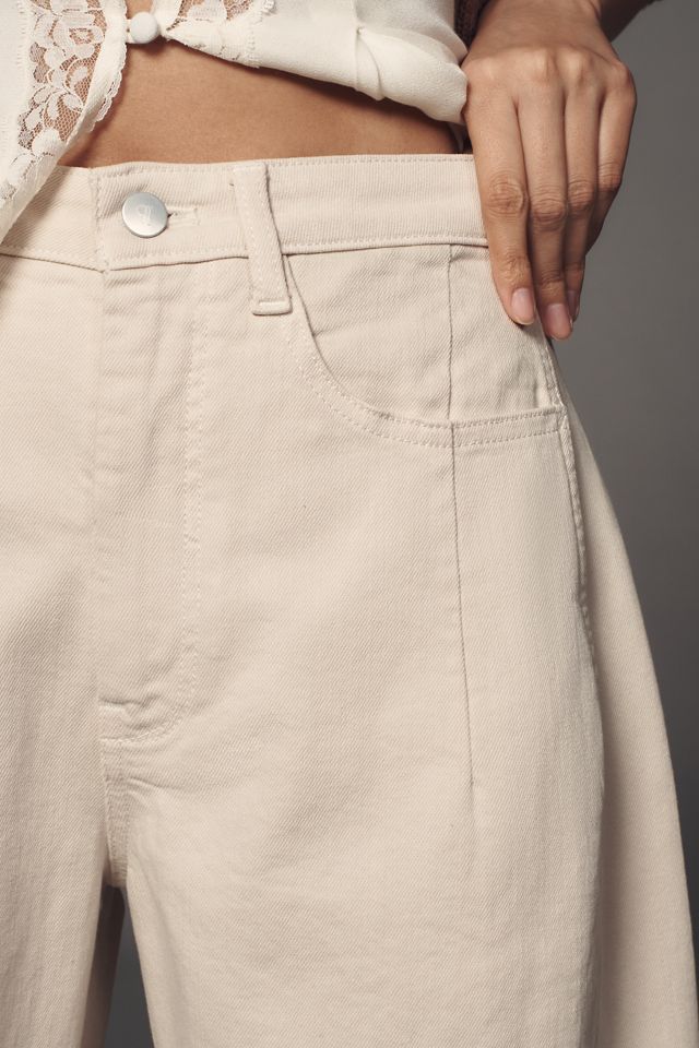 The Kenna Mid-Rise Heritage Barrel Jeans by Pilcro #2