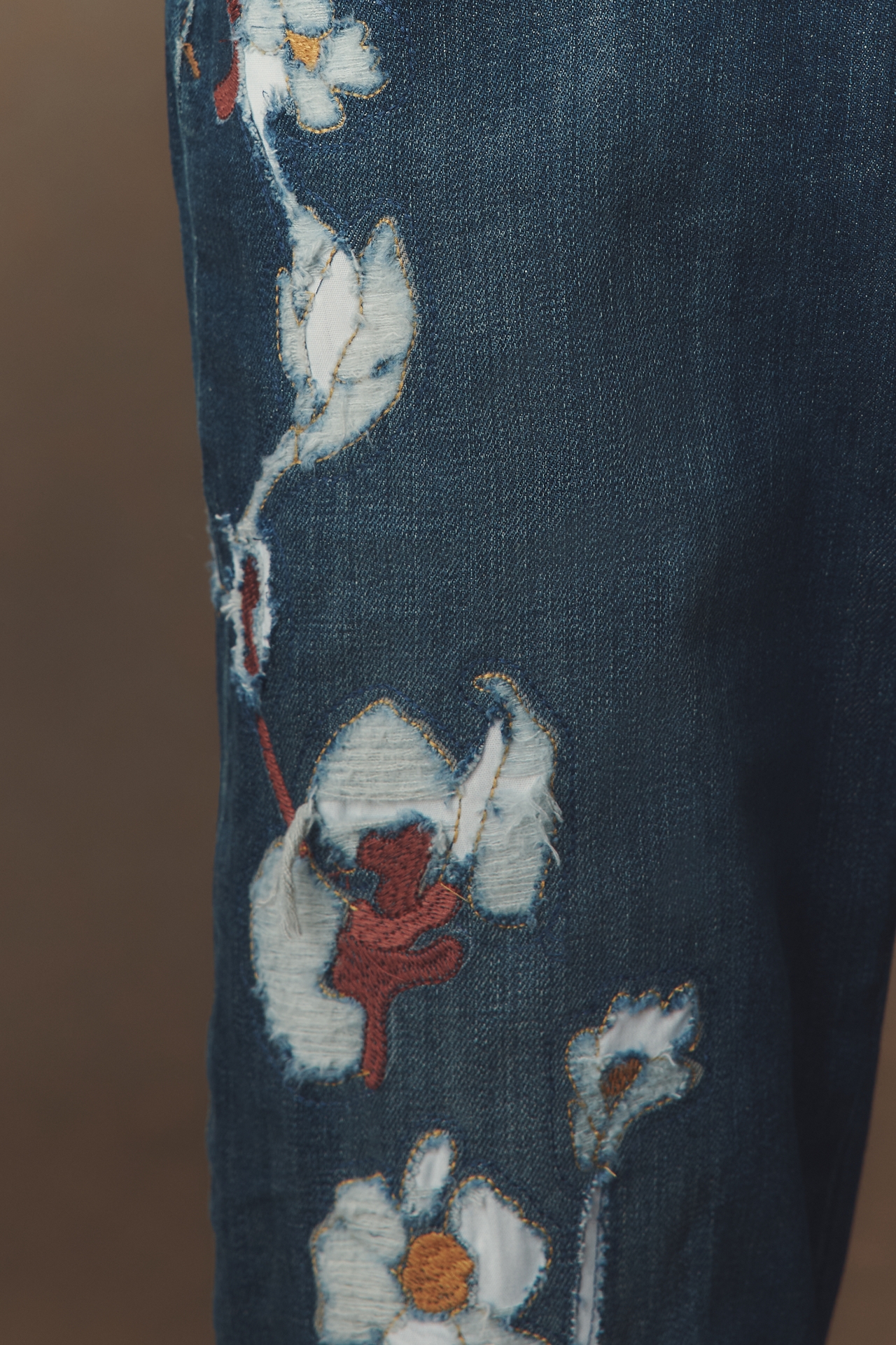 Pilcro Mid-Rise Baggy Boyfriend Jeans