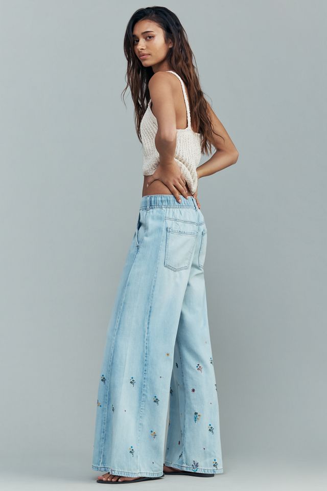 The Adi Mid-Rise Ditsy Floral Flare Jeans by Pilcro #8