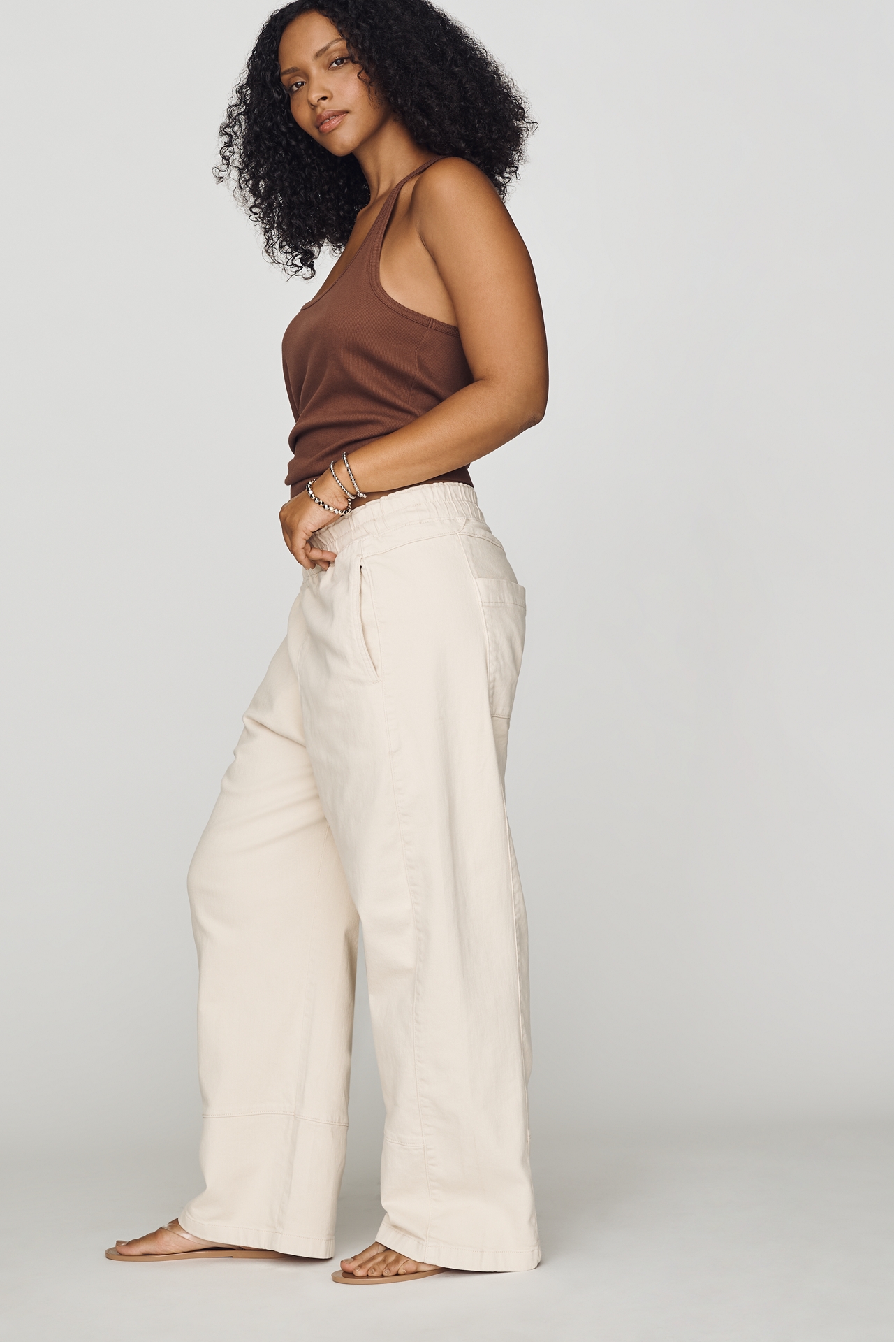 Pilcro Izzie Relaxed Full-Length Barrel Jeans