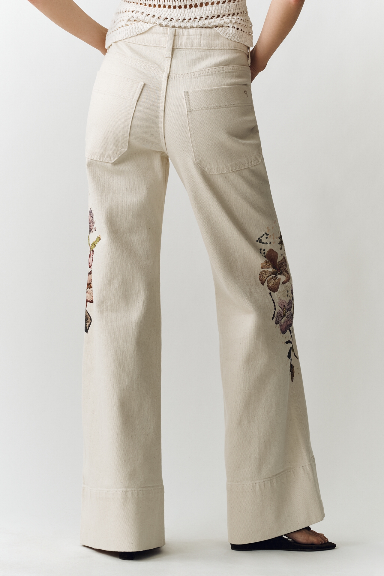 Pilcro Rylan High-Rise Relaxed Flared Jeans