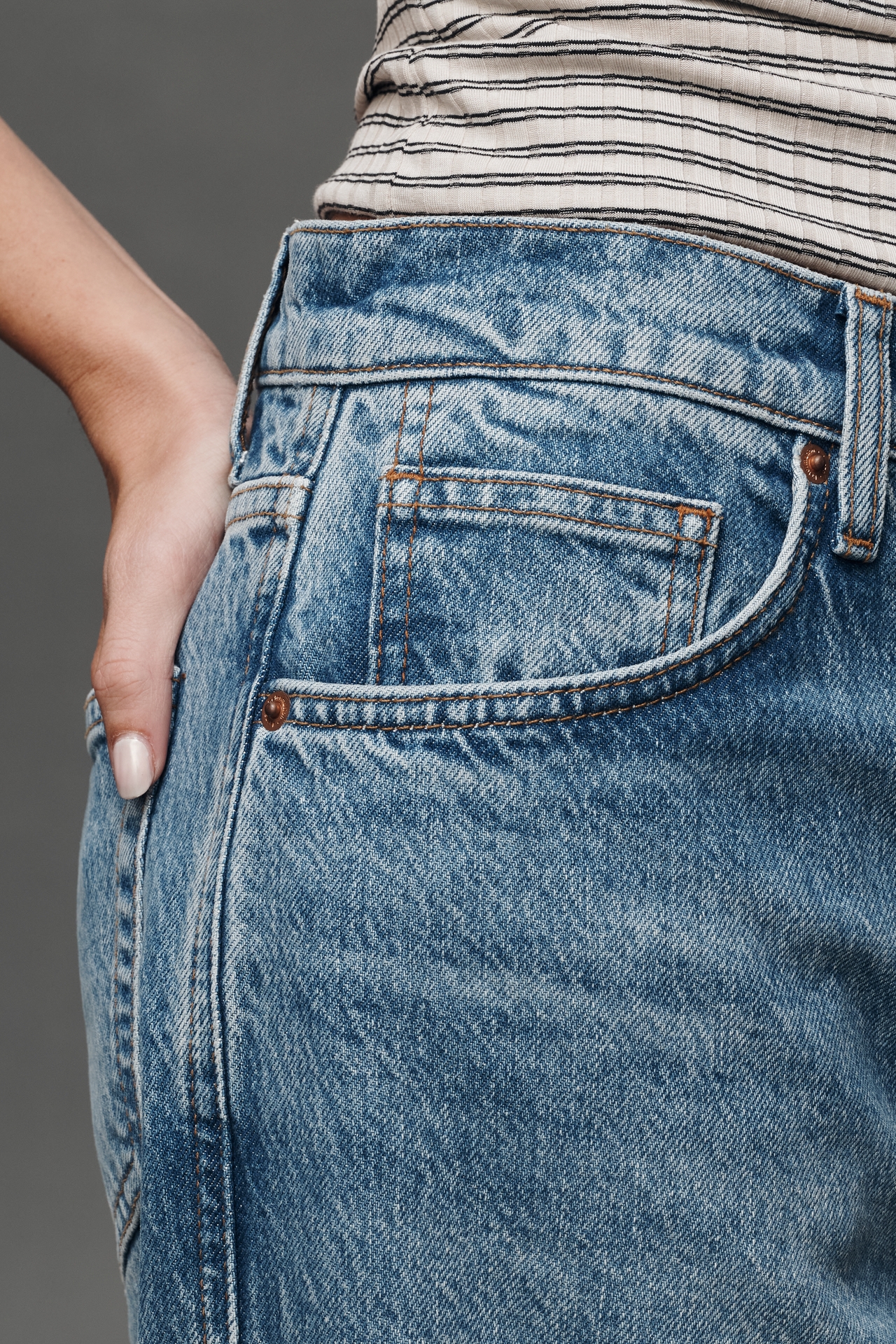 Reformation Val 90's Mid-Rise Straight Leg Jeans