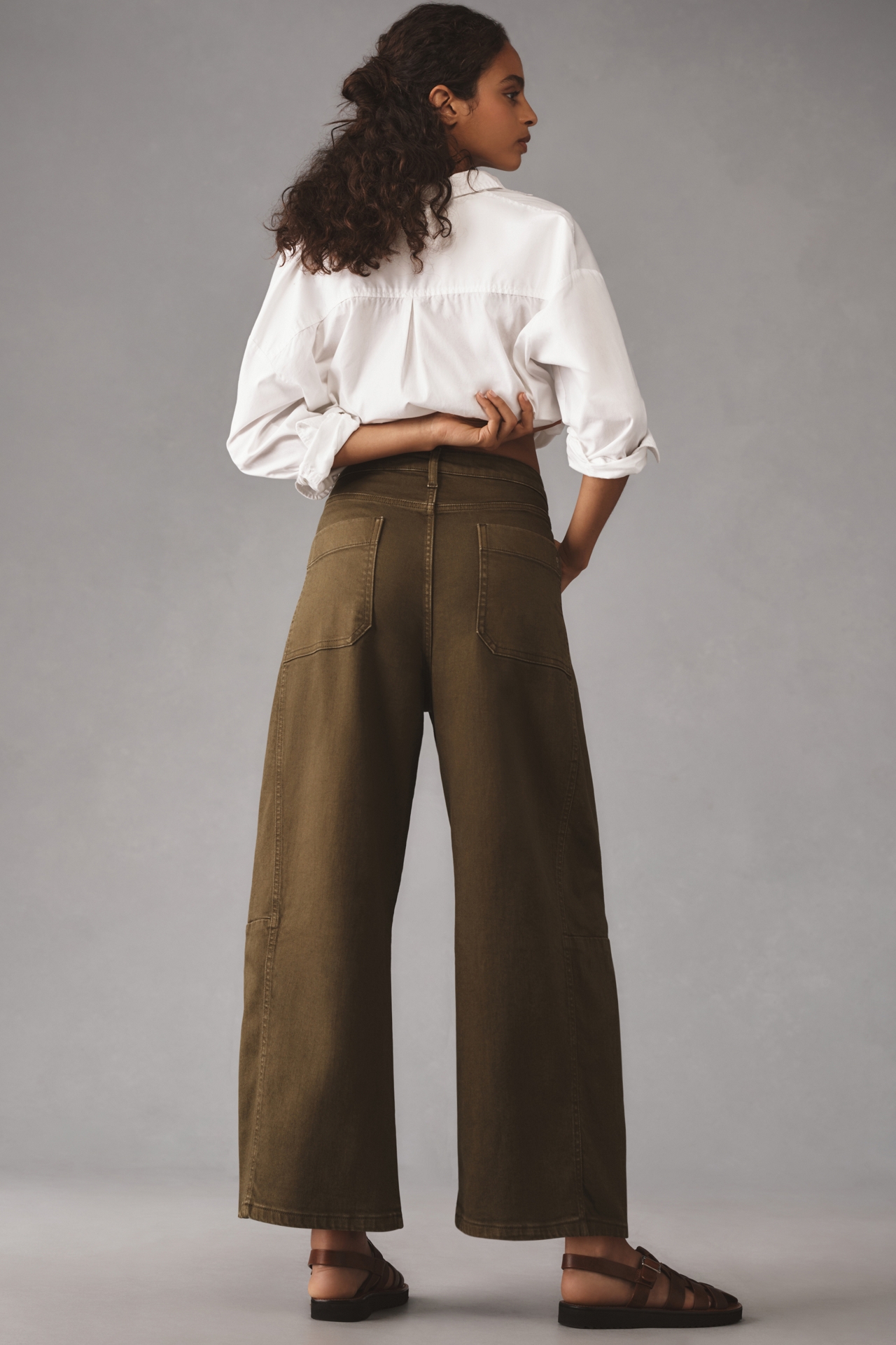 The Kenna Mid-Rise Heritage Barrel Jeans by Pilcro