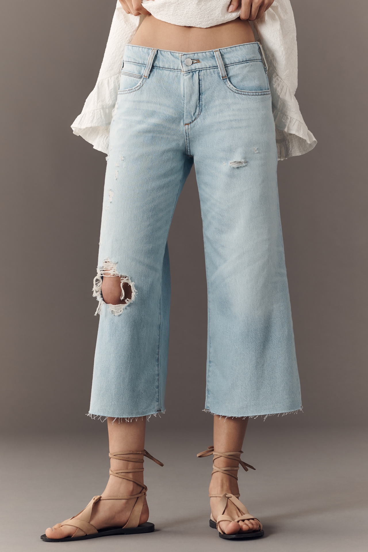 Pilcro Low-Rise Crop Wide-Leg Distressed Jeans