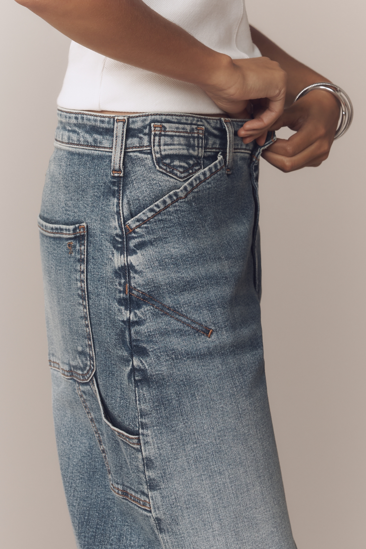 Pilcro Carpenter Bow High-Rise Barrel Jeans