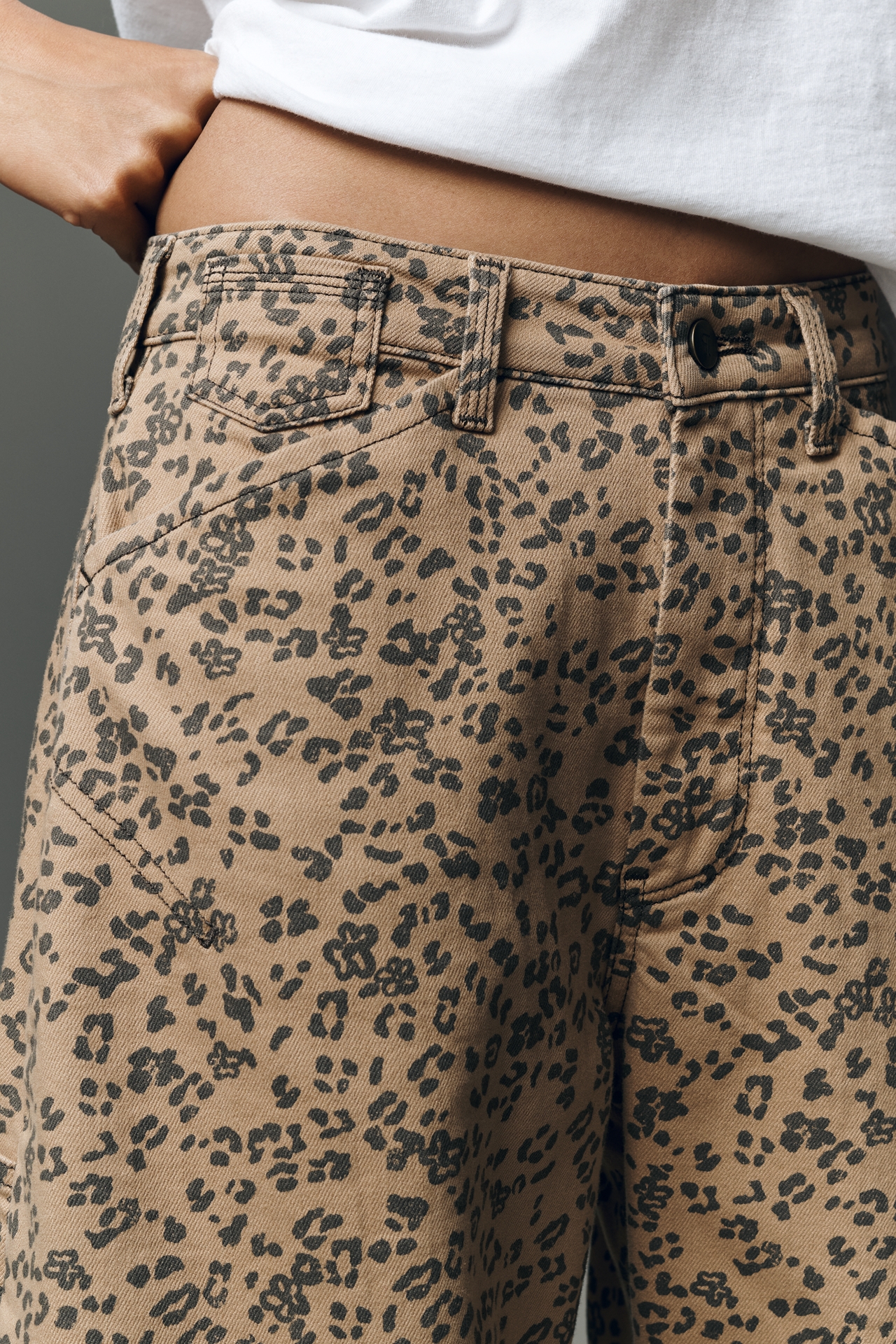 The Kayden Carpenter Bow Barrel Jeans by Pilcro