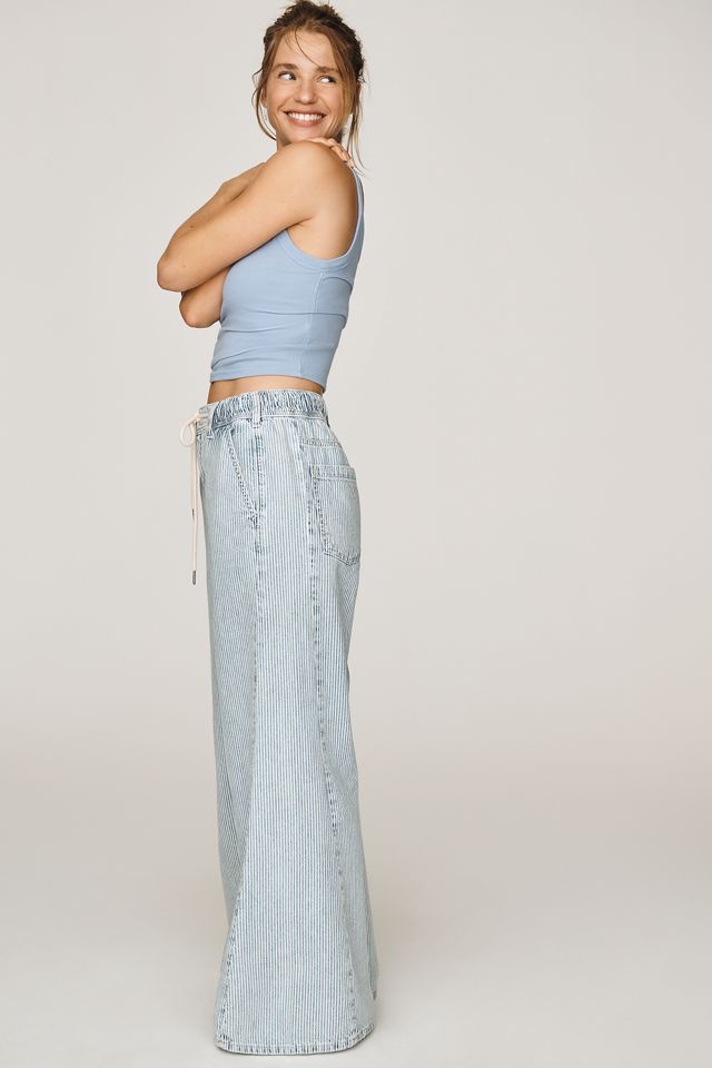 Pilcro Adi Mid-Rise Relaxed Wide-Leg Jeans #2