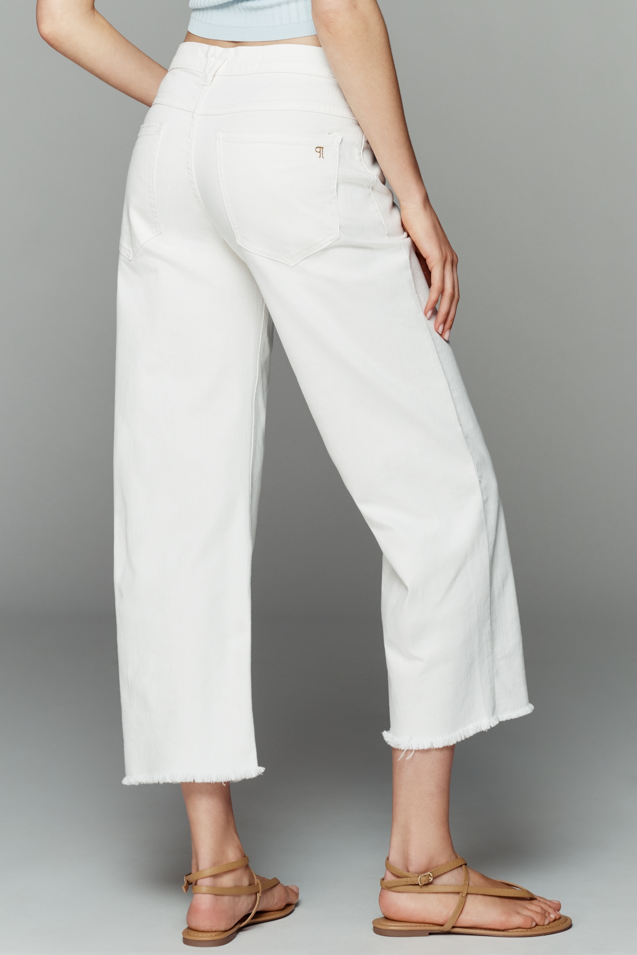 The Edie Raw-Hem Straight-Leg Jeans by Pilcro