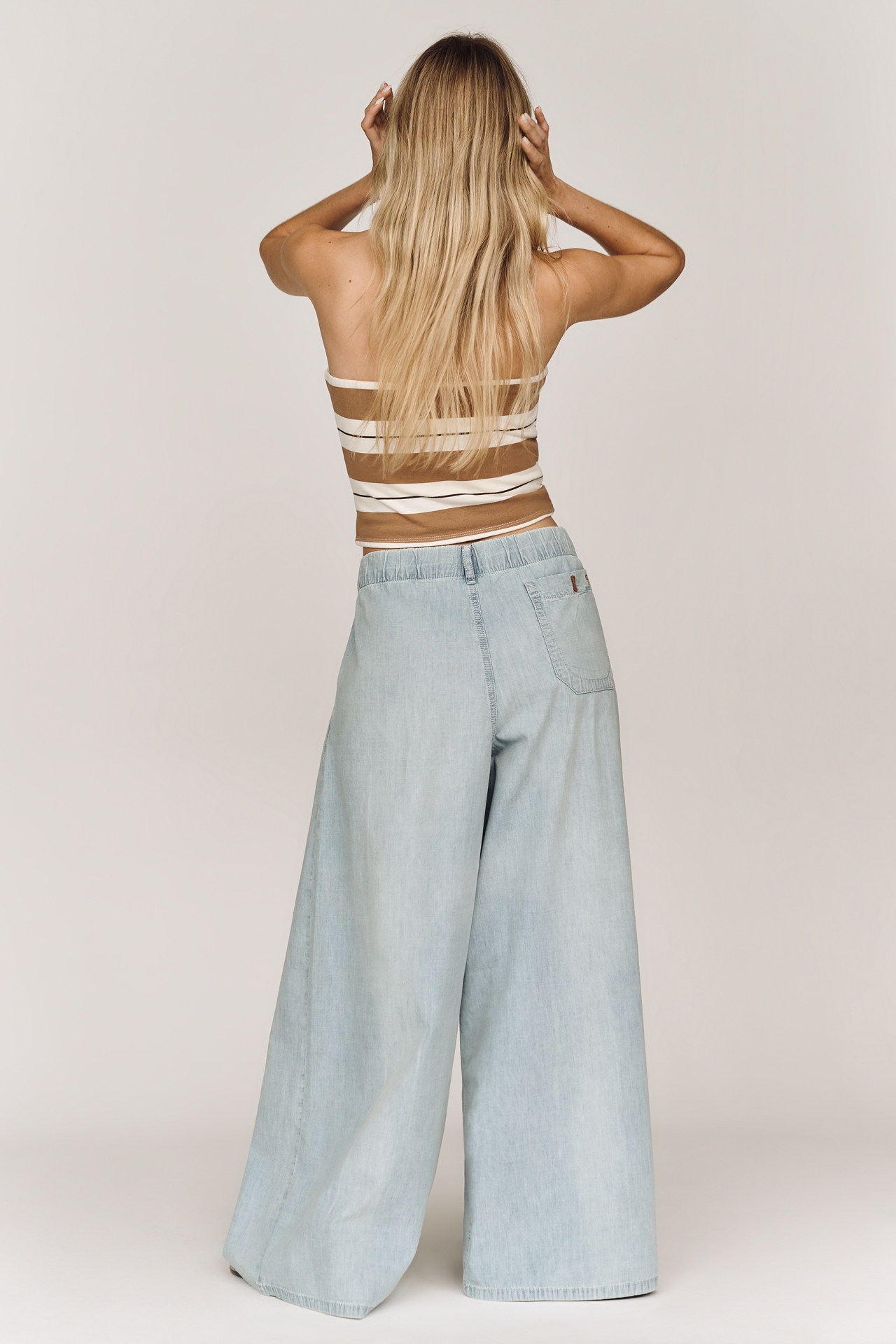 Pilcro High-Rise Wide-Leg Trouser Jeans