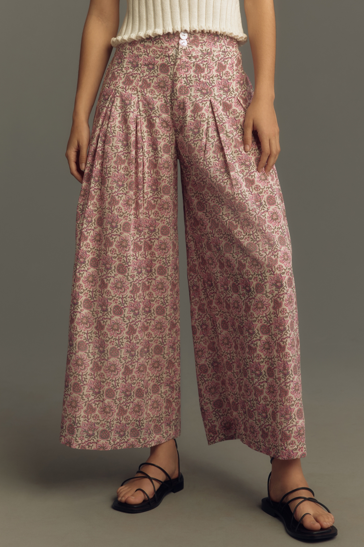 Raga Ria Pleated Wide-Leg Cropped Pant