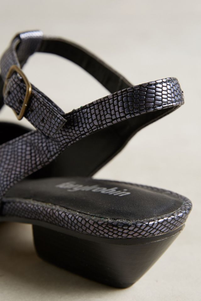 Farylrobin Metallic T-Straps #4