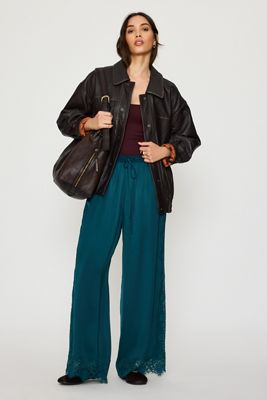 By Anthropologie Satin-Spitzen-Hose mit weitem Bein
