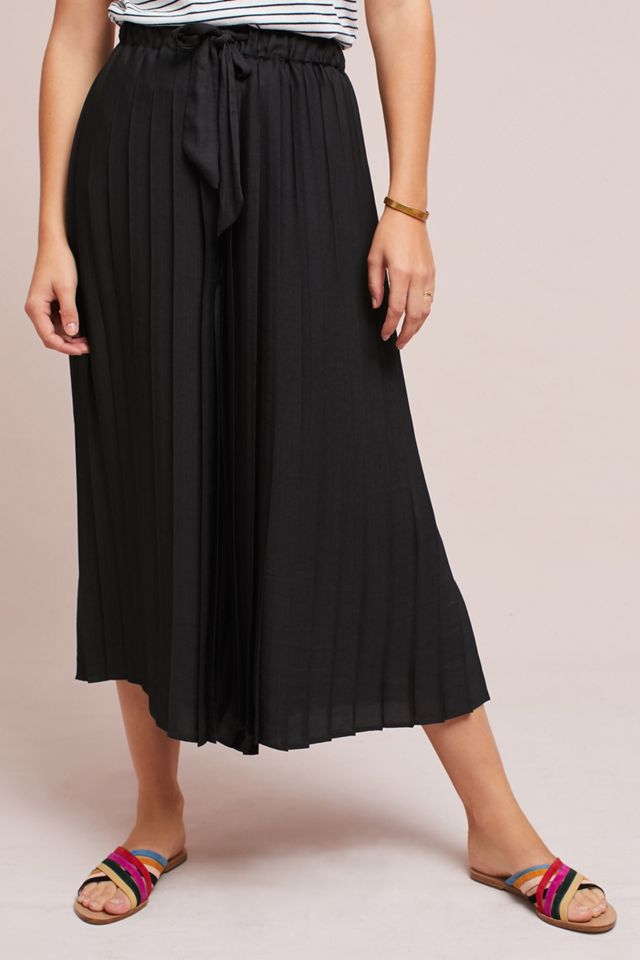 Pleated Cropped Wide-Legs #1