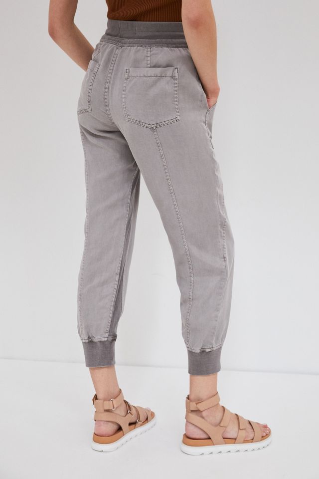 NWT Anthropologie The Nomad Joggers size Large Petite