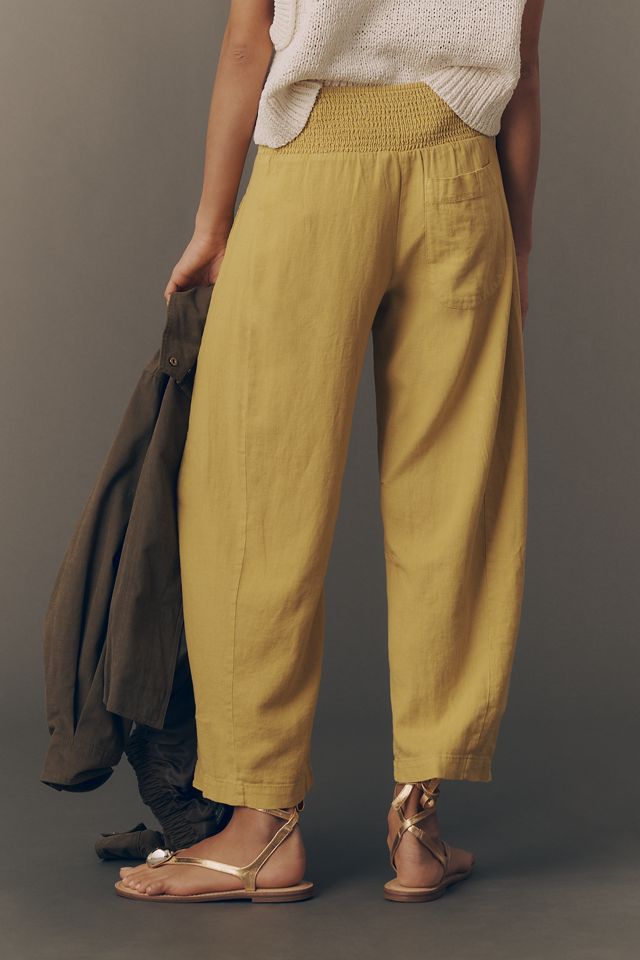 Le Pantalon Évasé Smocké à Enfiler Reese de Pilcro : Édition Lin #3