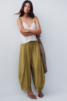 Pantalon court à ourlet en dentelle Reverie By Anthropologie
