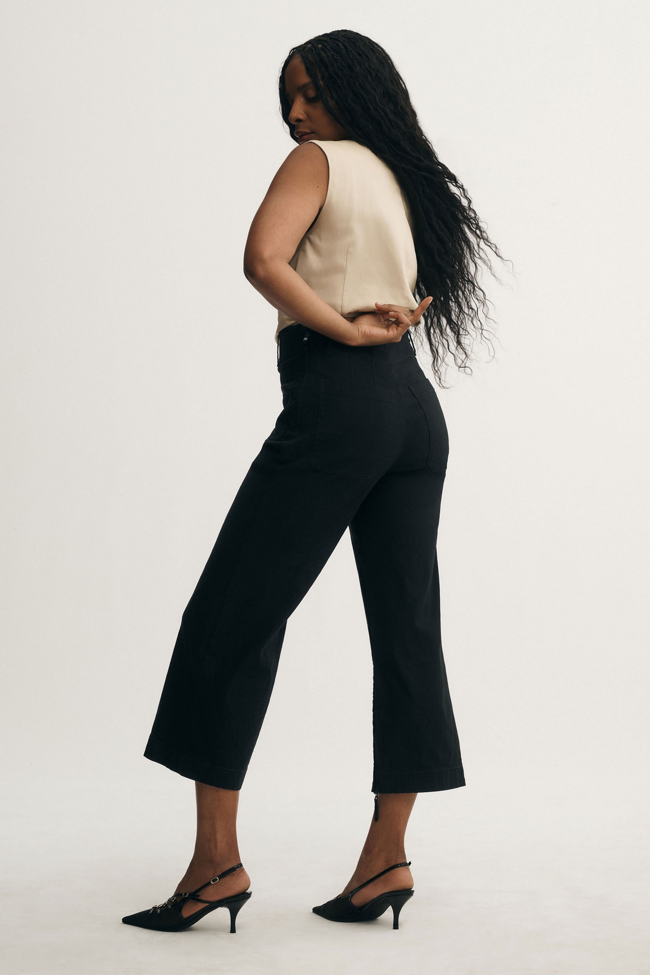 The Colette Cropped Wide-Leg Pants by Maeve