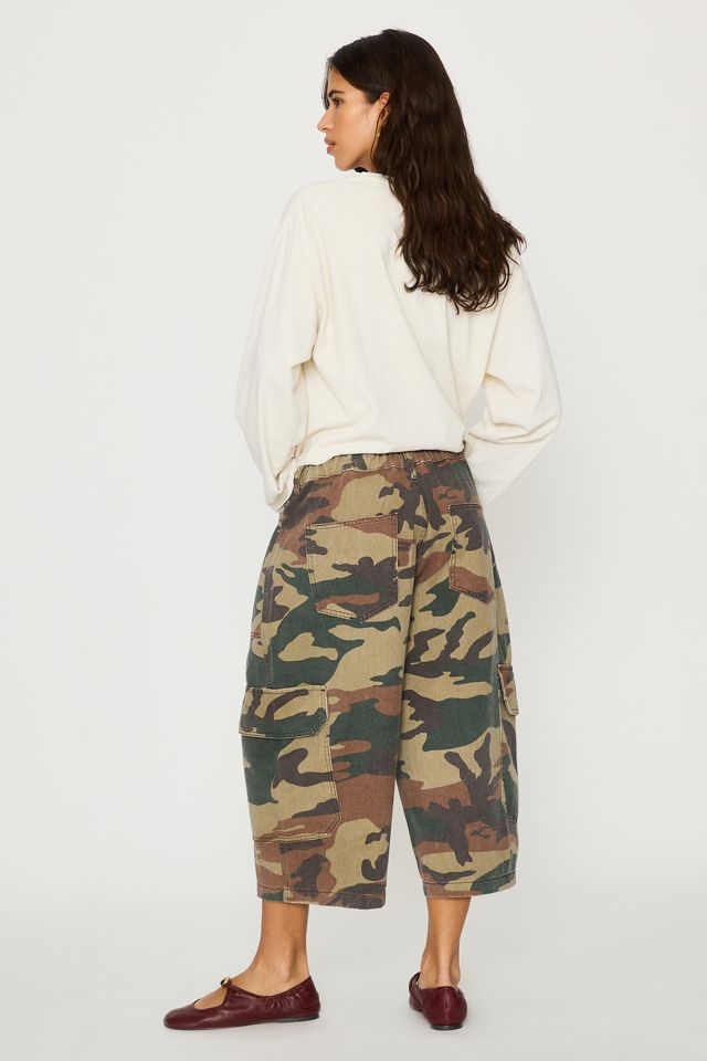 By Anthropologie Riley Cropped Camo Cargo Pants #5