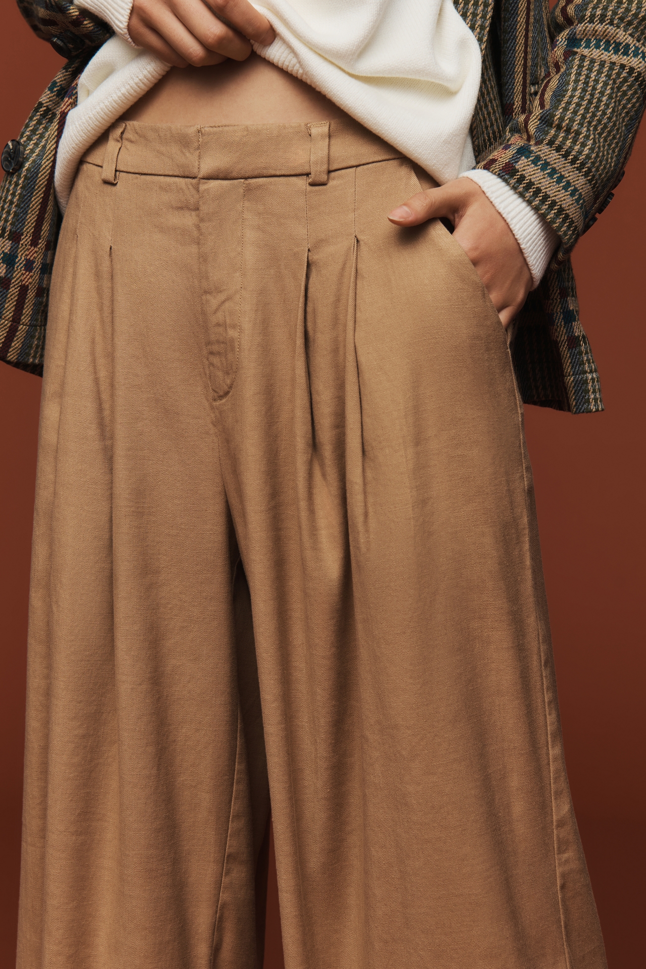 The Avery Linen Pleated Wide-Leg Trousers by Maeve