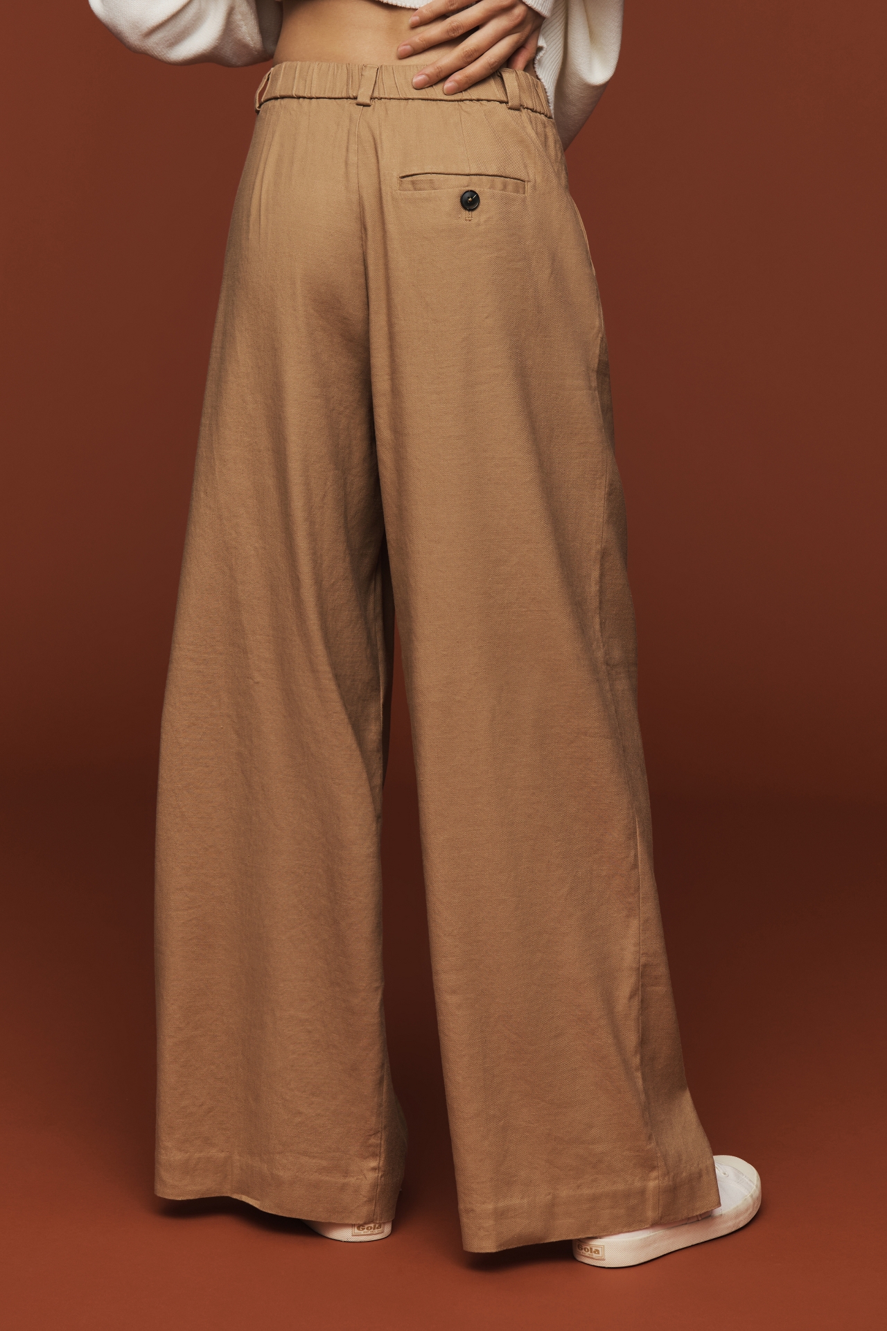 The Avery Linen Pleated Wide-Leg Trousers by Maeve