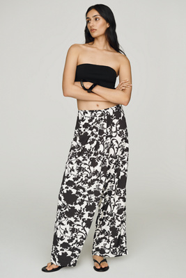 Especia Wrap-front Pants In Black