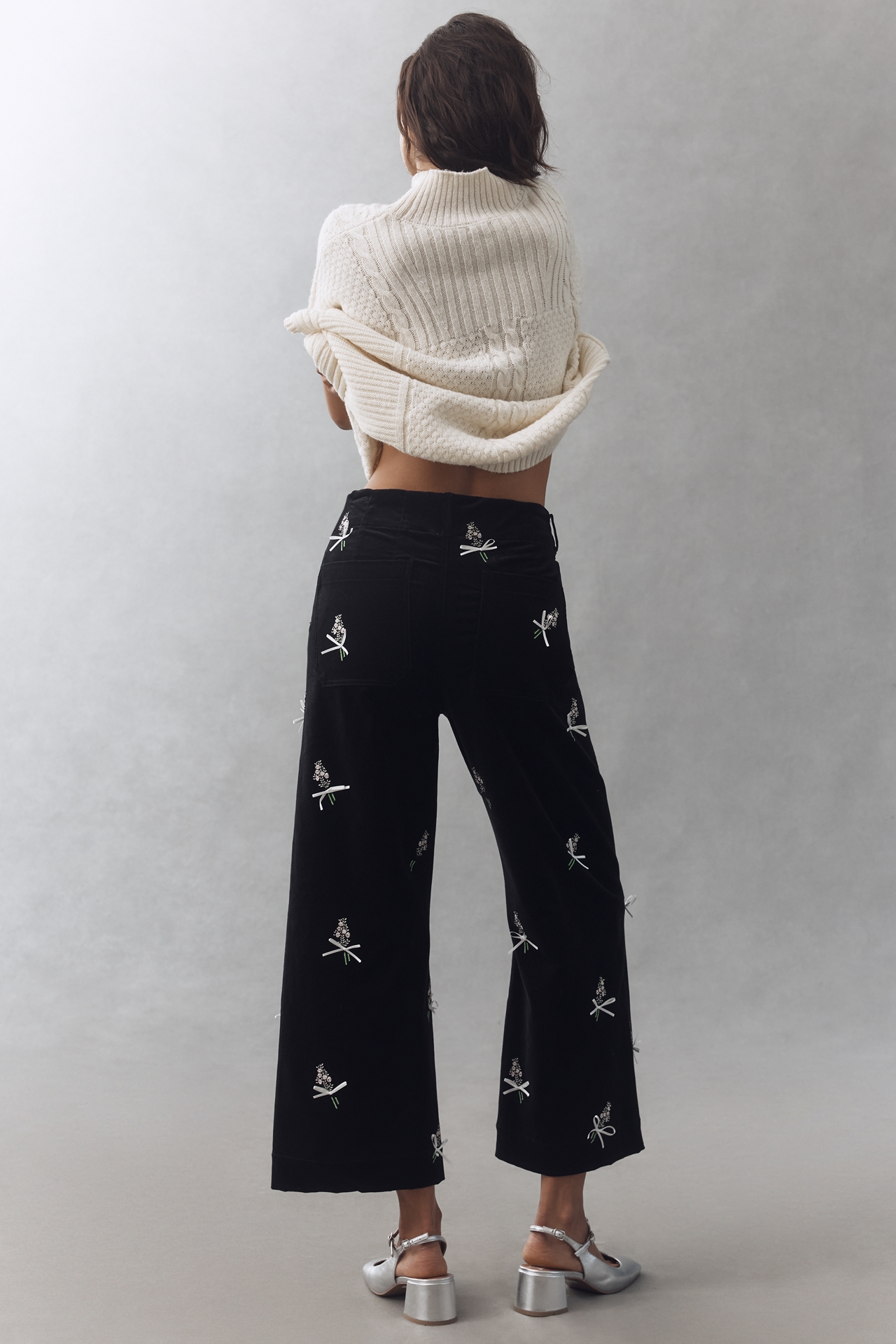 The Colette 3D Bouquets Crop Pants by Maeve