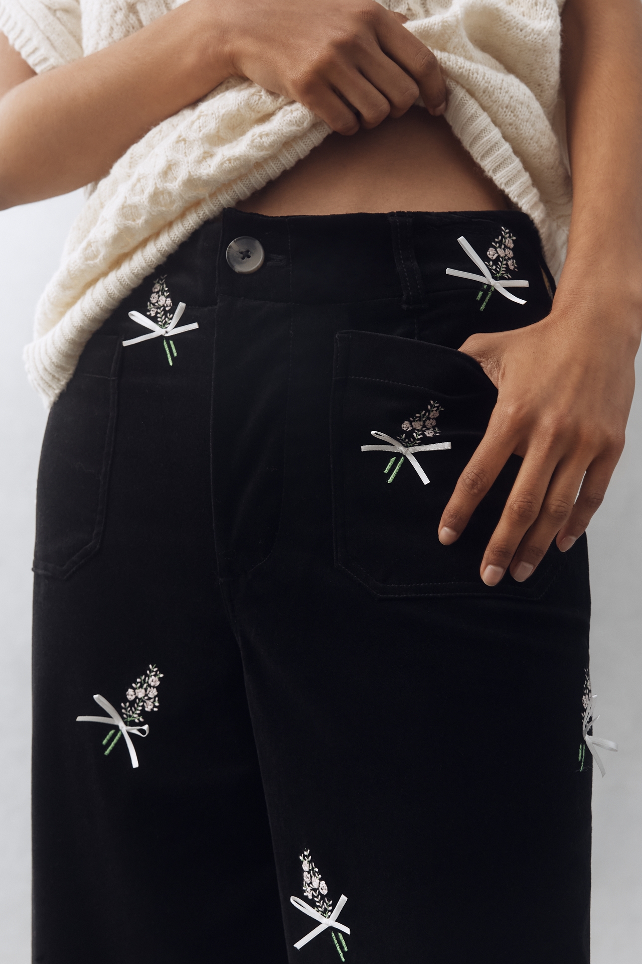 The Colette 3D Bouquets Crop Pants by Maeve