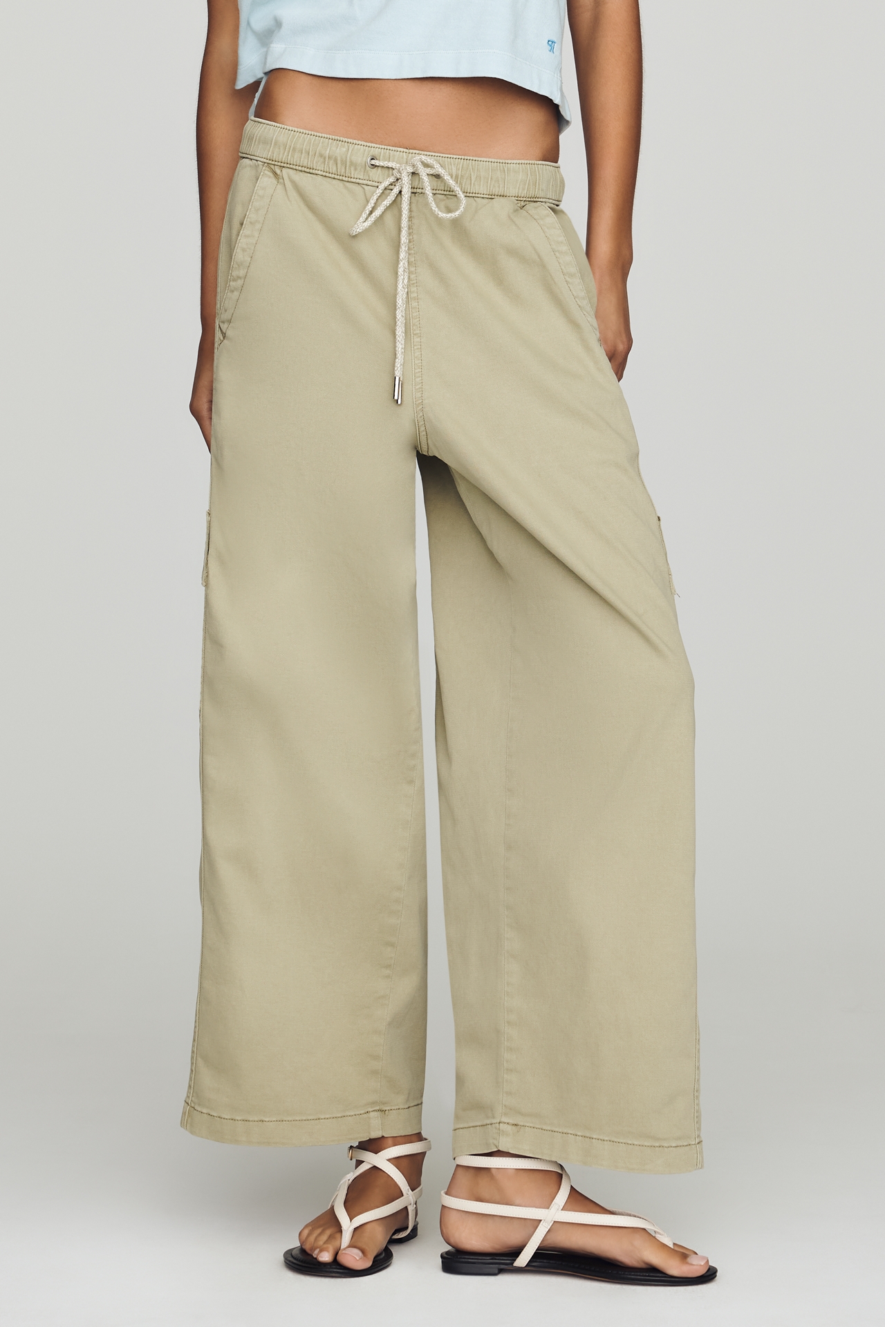 Pilcro Izzie Relaxed Pull On Cargo Barrel Pants