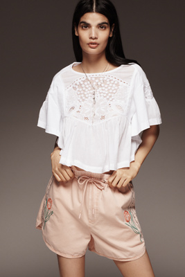 PILCRO EMBROIDERED WOVEN SHORTS 