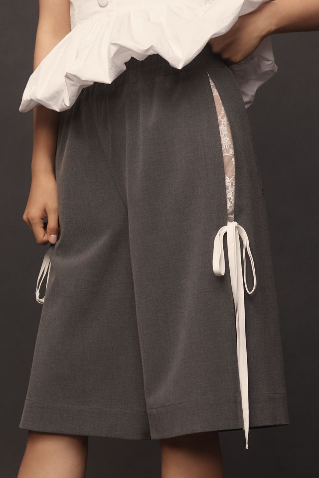 NOFFICIALNOFFICE ♥ LACE-TRIMMED PLEATED BERMUDA LACE-TRIMMED PLEATED BERMUDA CAMO