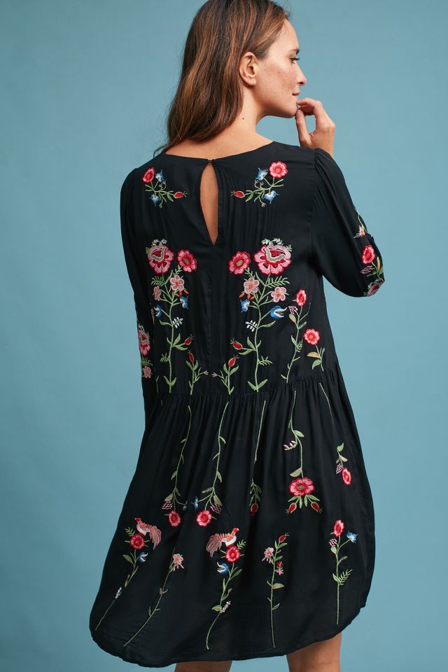 Elina embroidered hotsell dress anthropologie