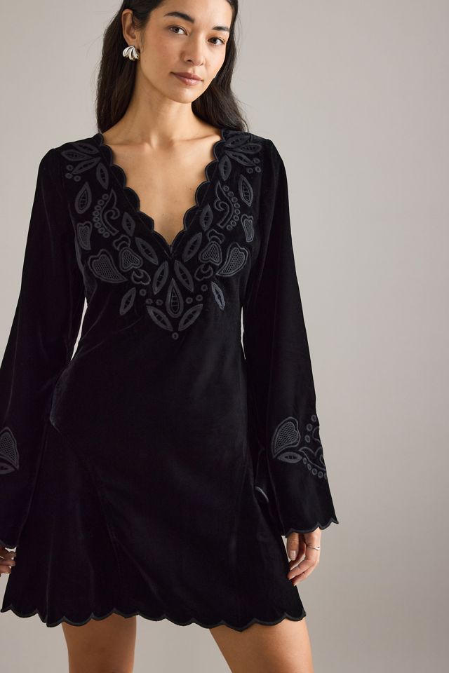 Robe courte en velours à encolure festonnée et manches évasées By Anthropologie Iris #2