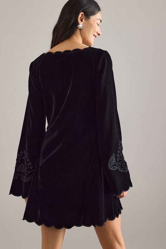 Robe courte en velours à encolure festonnée et manches évasées By Anthropologie Iris #5