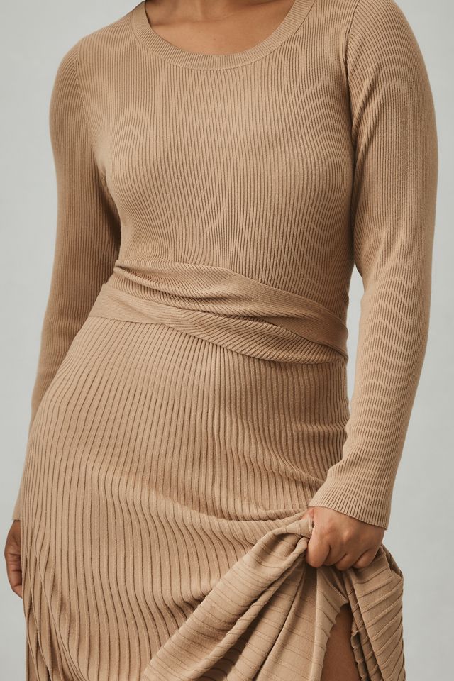 Abito Midi Aderente in Maglia a Maniche Lunghe con Vita Arricciata e Pieghe di By Anthropologie #6