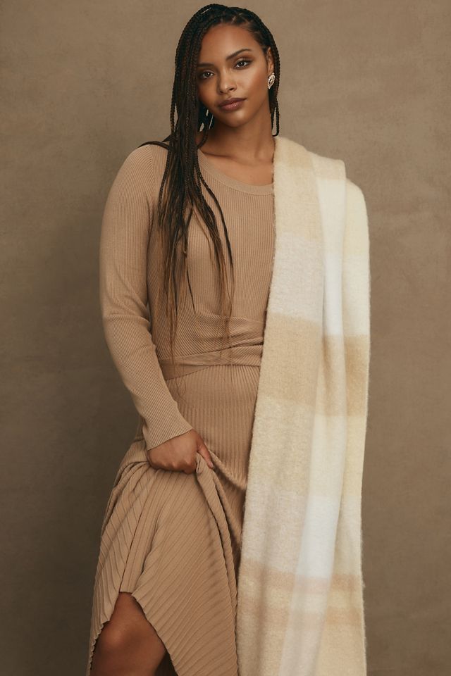 Abito Midi Aderente in Maglia a Maniche Lunghe con Vita Arricciata e Pieghe di By Anthropologie #7