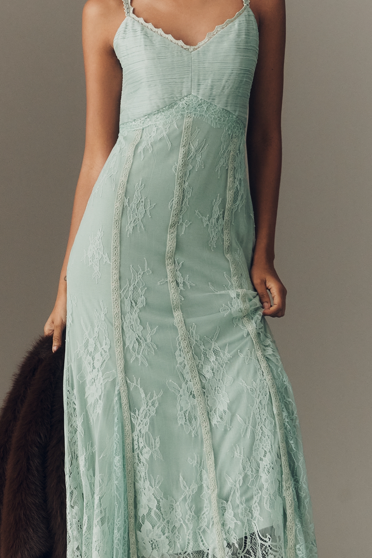 Bl-nk Rosnella Sleeveless Sweetheart Midi Dress