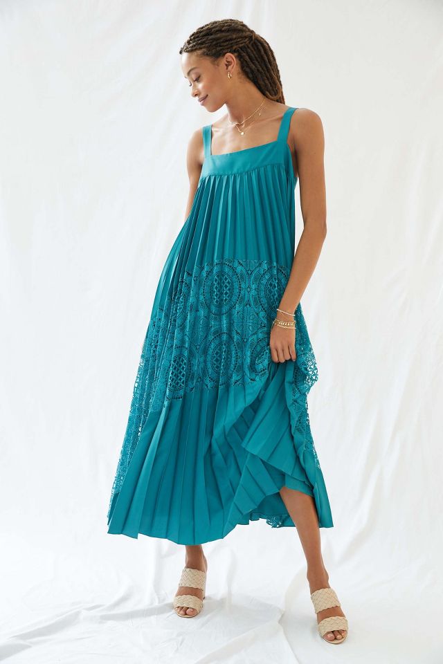 lace pleated maxi dress