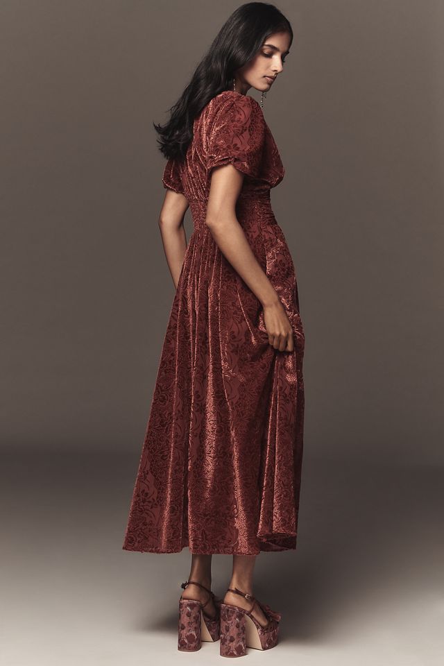 La Robe Katerina Boutonnée Devant : Édition Velours #3