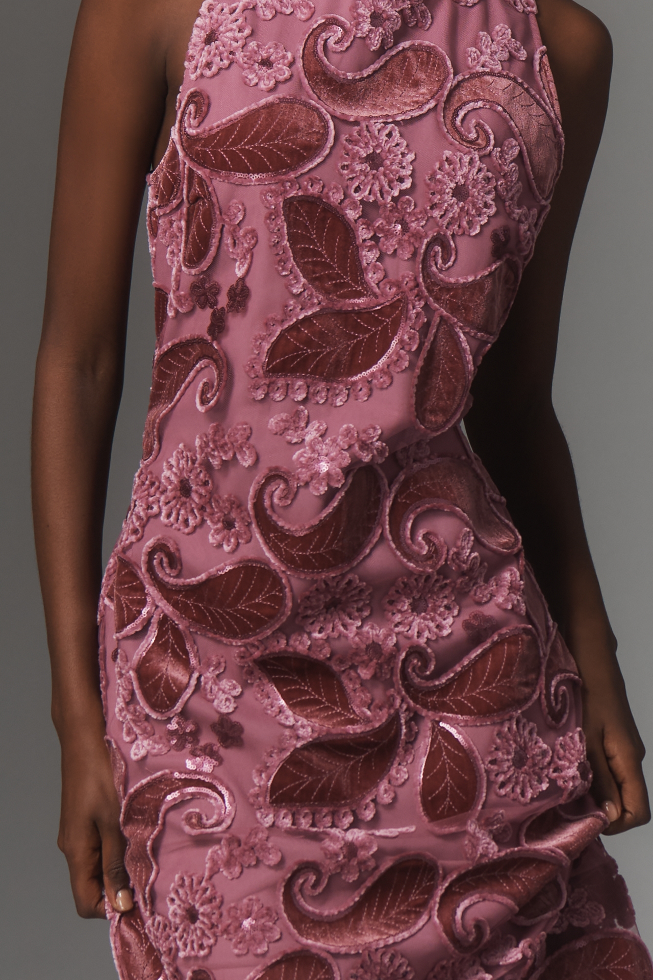 Endless Rose Sleeveless Lace Midi Dress