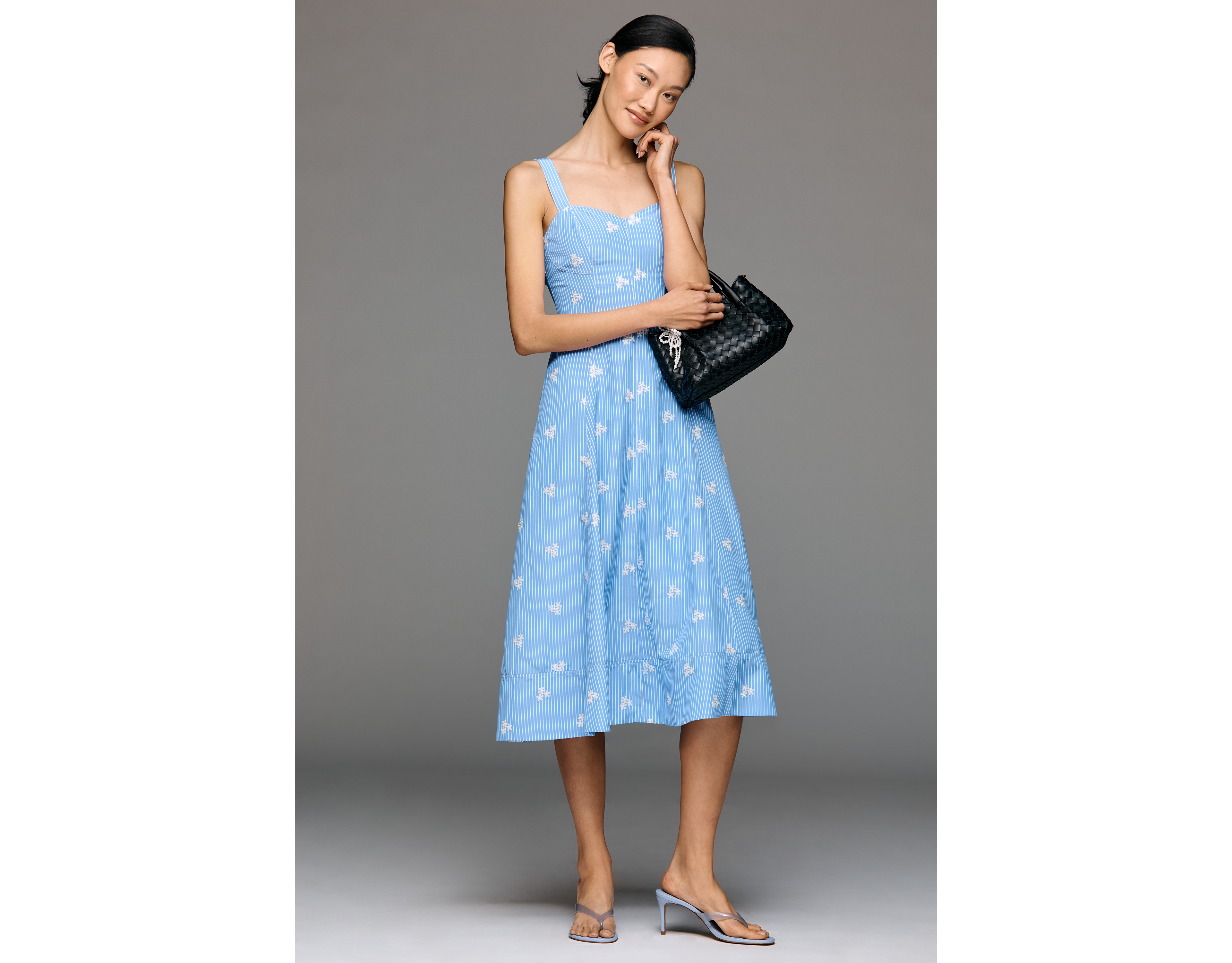 Avec Les Filles Sleeveless Sweetheart Embroidered Midi Dress