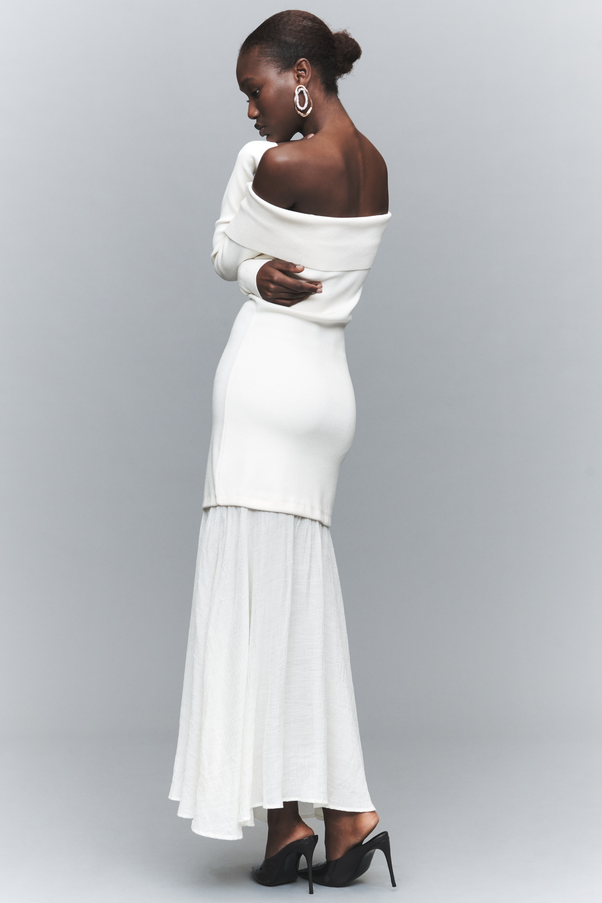 Lydia Off-Shoulder Long-Sleeve Midi Dress — Image 8
