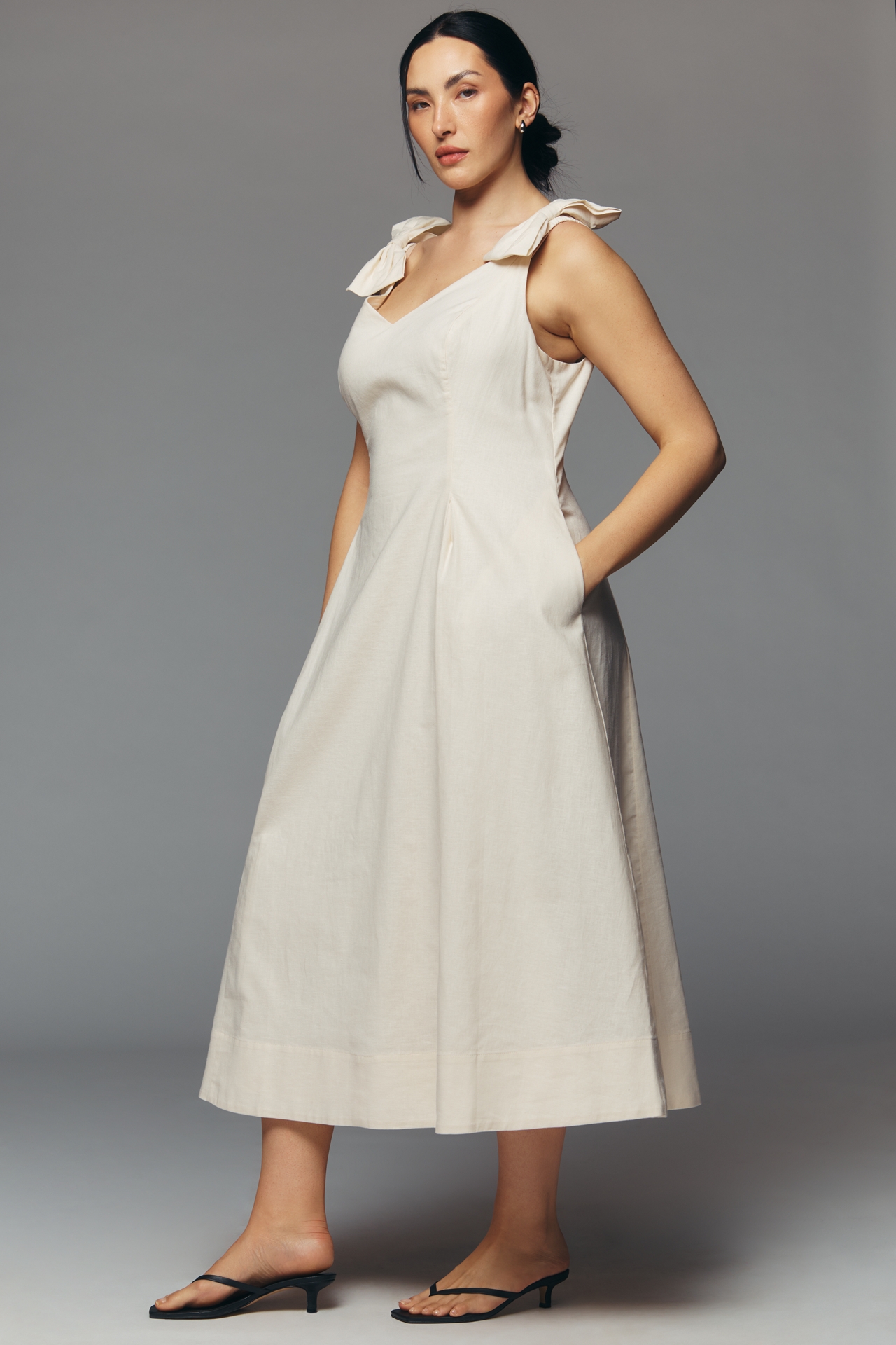 ASTR The Label Joleena Plus Linen Cotton Midi Dress