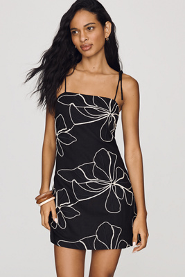 Moon River Square-neck Shift Dress In Black