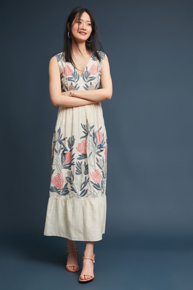 I am lola embroidered shops maxi dress